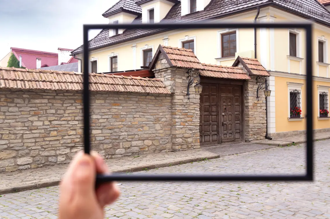 factors affecting property valuation facade guide